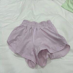 reselling lululemon strawberry Light pink Shorts